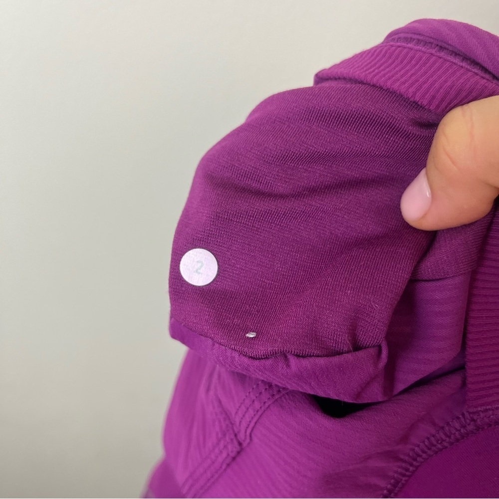 LULULEMON In Flux Crop Yoga Pant in Regal Plum size 2 - Picture 6 of 6